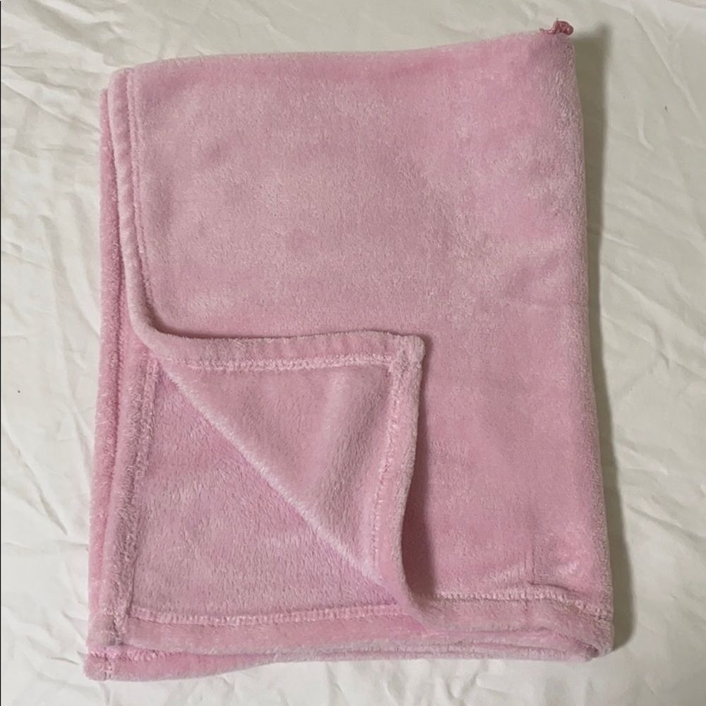 Cutie pie fuzzy blanket